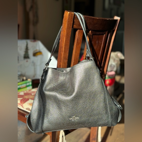 Coach handbag and matching wallet!! 🤩 - Picture 2 of 10